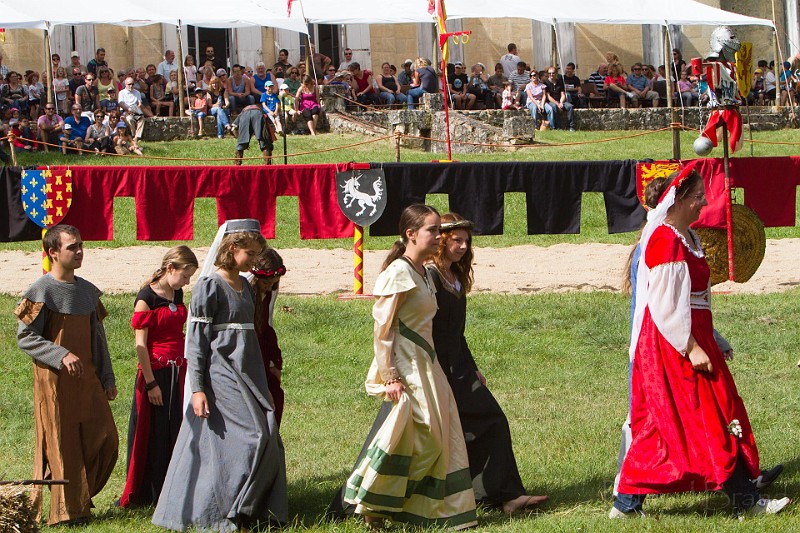 2014-08-16-Festival-Médiéval-au-Castrum-de-Pommyers-076.jpg